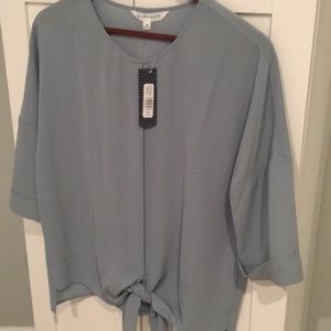 🆕 Tie Front Blouse. Brand new!